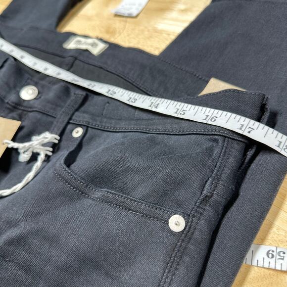 Madewell NWT 9" Mid Rise Skinny Jeans in Lunar Wash Black Size 32 Magic Pockets - Picture 10 of 12